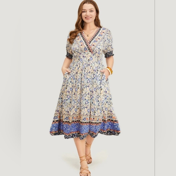 Floral, Boho Style, Empire Waist Dress, With Pockets, Size 18-20/2X - Picture 2 of 7